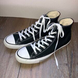 Men's Converse All Stars Chuck Taylor High Tops in Black and White Size 11.5